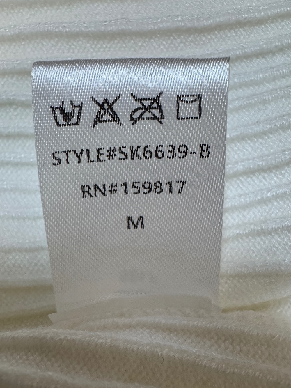 FAUX FUR TRIM RIBBED MINI SKIRT IN WHITR SIZE MEDIUM - NWT - Picture 13 of 16